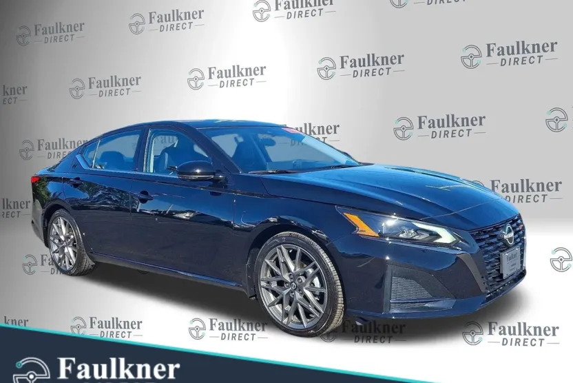 2024 Nissan Altima SR VC-Turbo photo 1