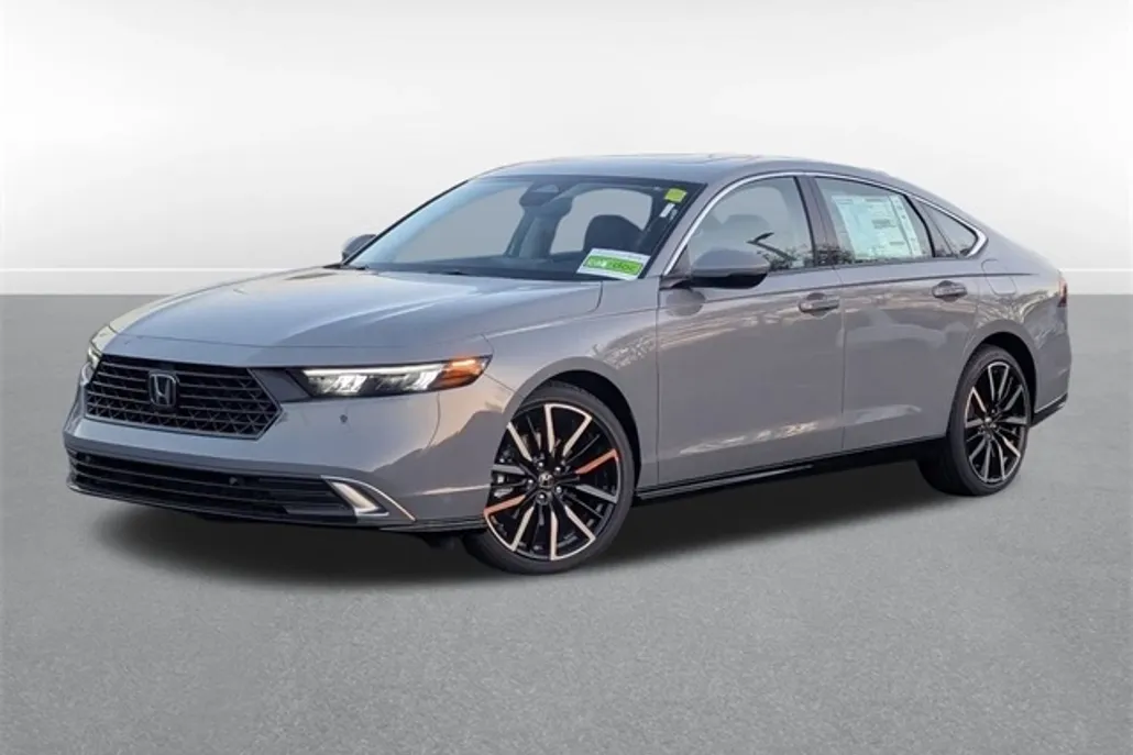 2025 Honda Accord Hybrid Touring photo 1