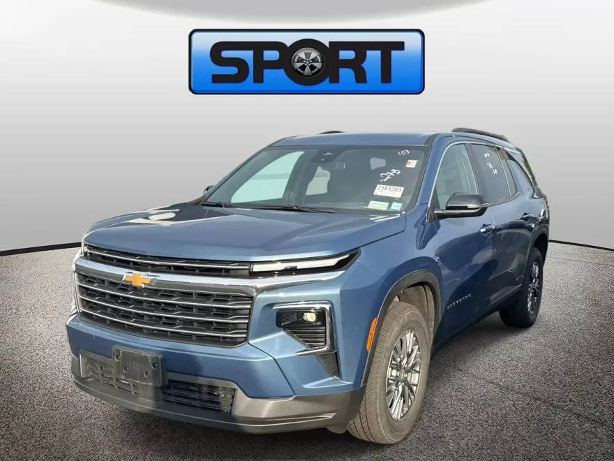 2025 Chevrolet Traverse photo 1