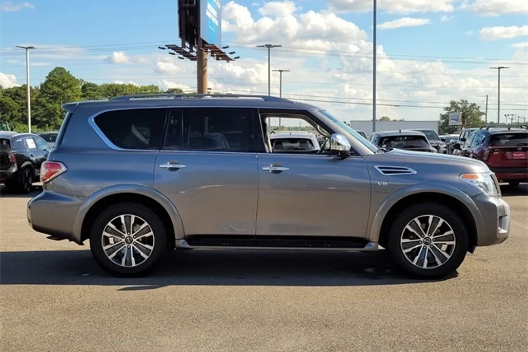 2020 Nissan Armada SL photo 1
