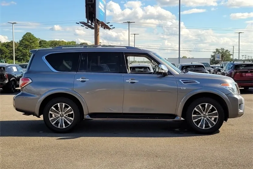 2020 Nissan Armada SL photo 1