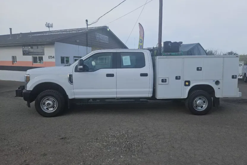 2018 Ford F-350 XL photo 1