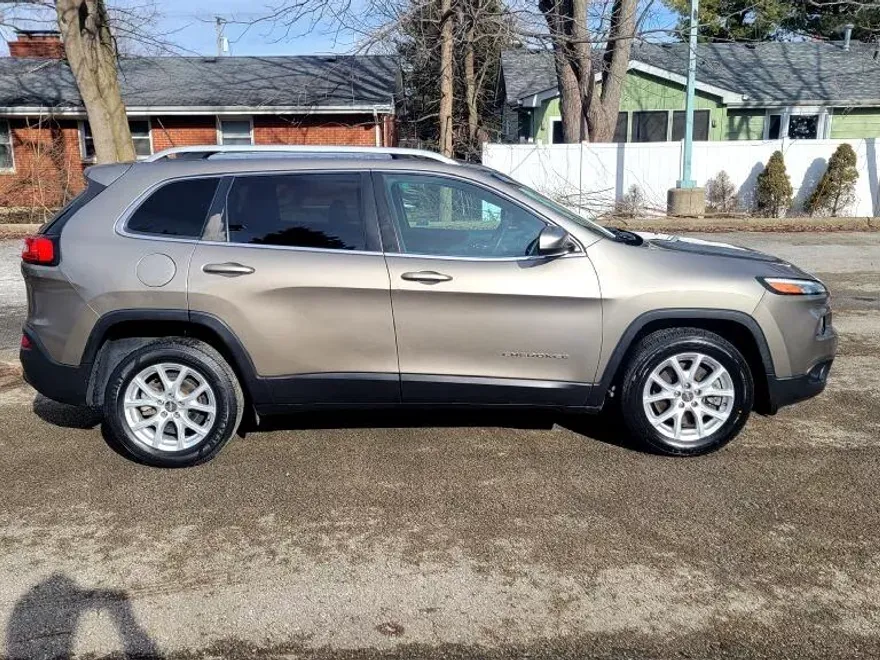 2018 Jeep Cherokee Latitude photo 1