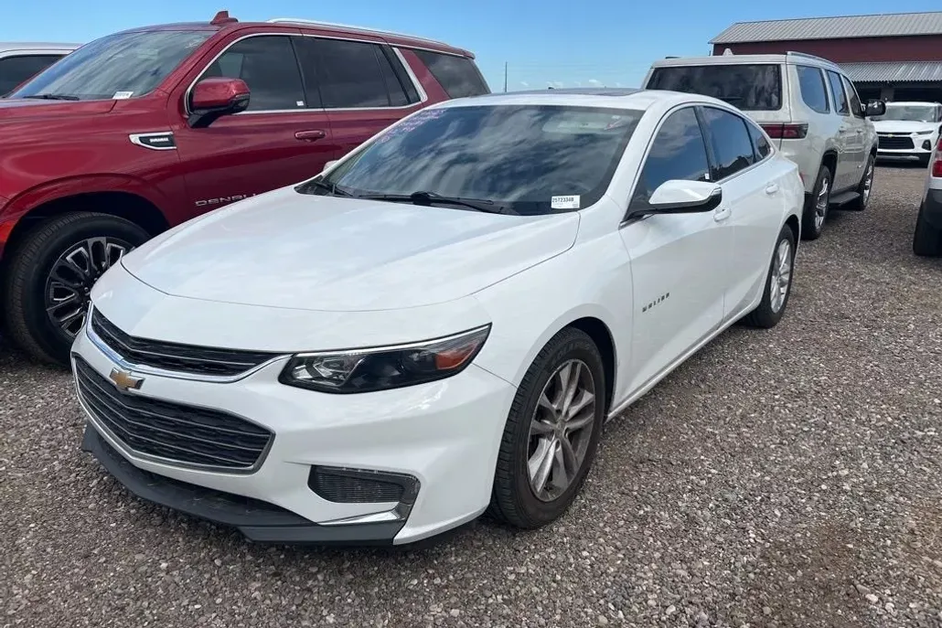 2018 Chevrolet Malibu 1LT photo 1