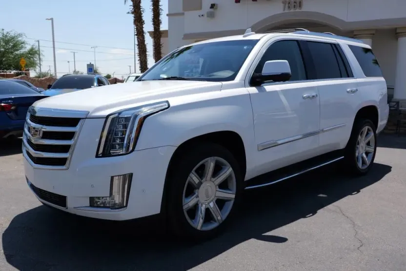 2018 Cadillac Escalade Luxury Sport photo 1