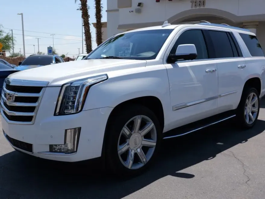 2018 Cadillac Escalade Luxury Sport photo 1