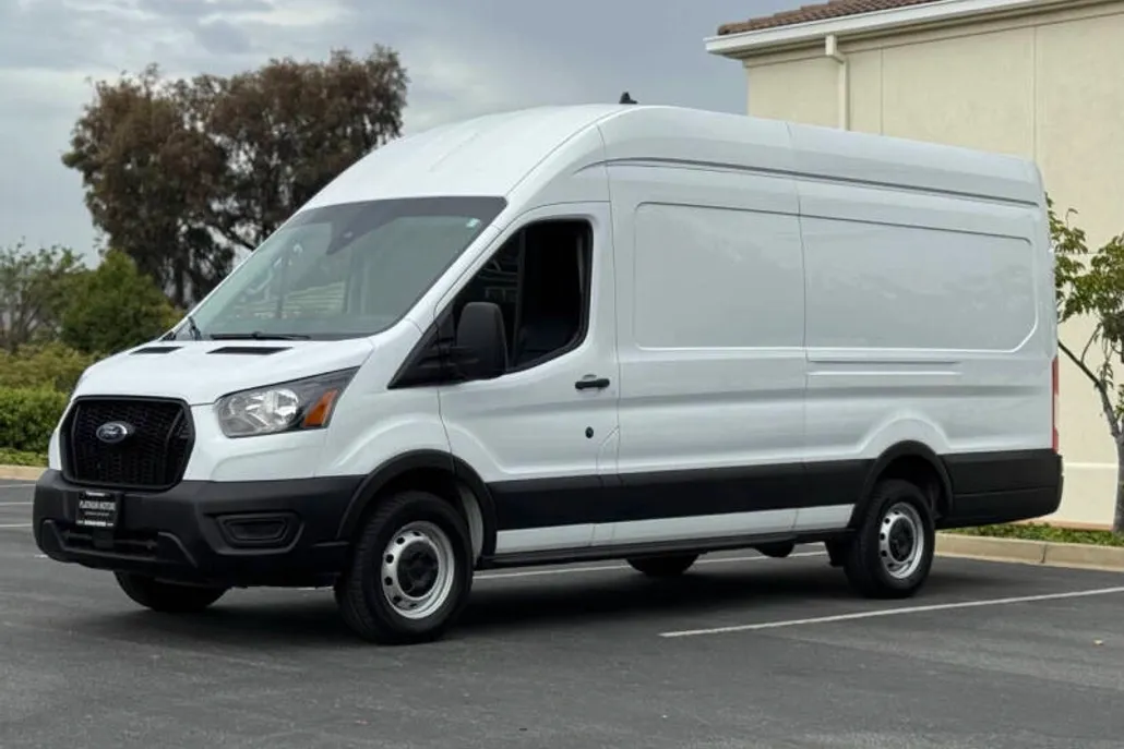 2022 Ford Transit Cargo Van photo 1