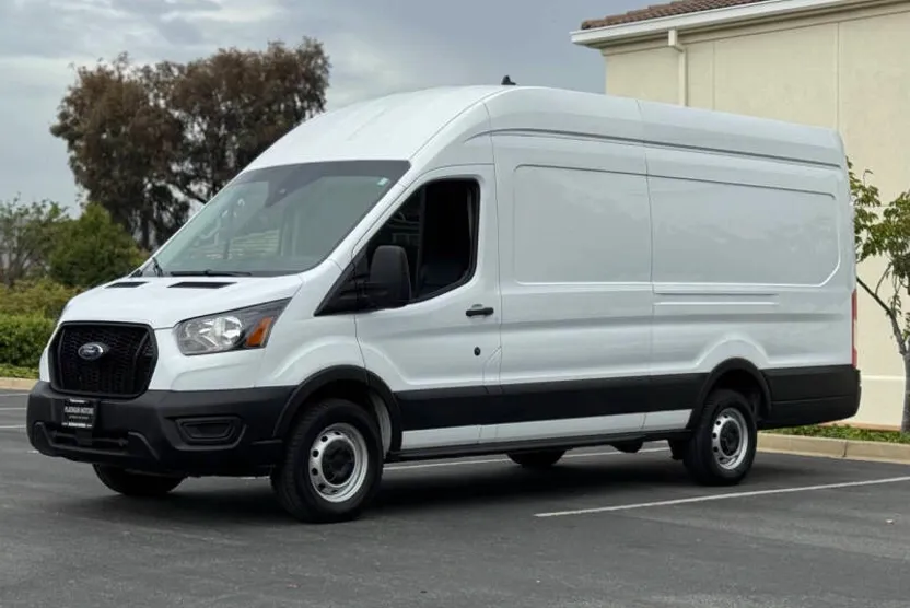 2022 Ford Transit Cargo Van photo 1