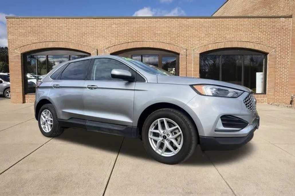 2024 Ford Edge SEL photo 1
