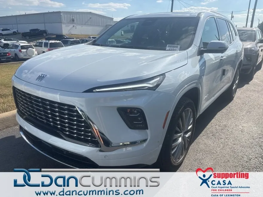 2026 Buick Enclave Avenir photo 1