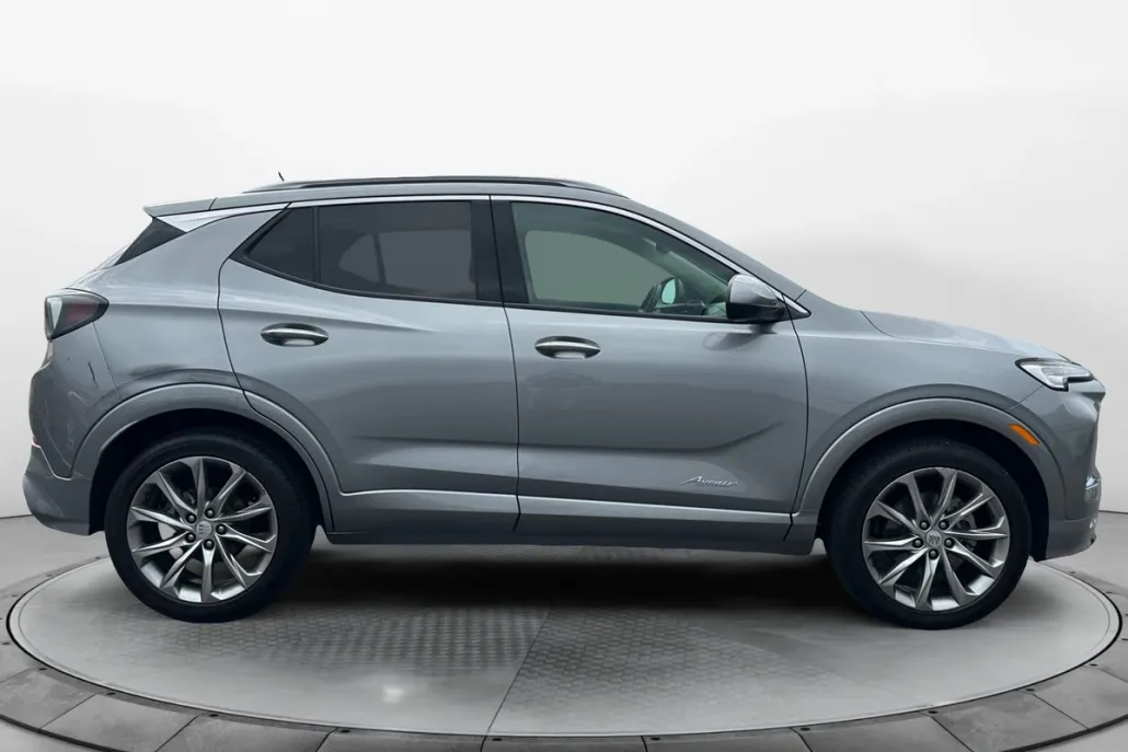 2024 Buick Encore GX Avenir photo 1