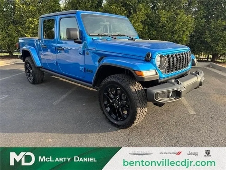 2025 Jeep Gladiator Sport photo 1