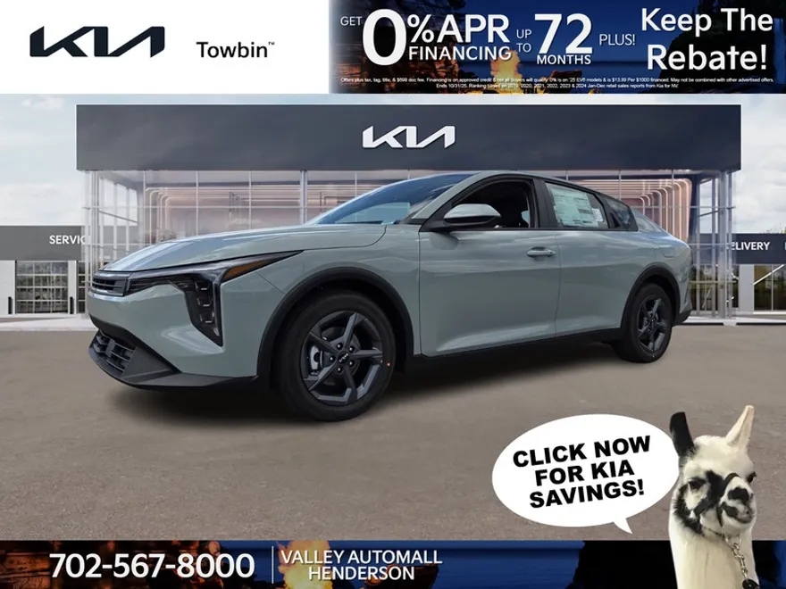 2025 Kia K4 LXS photo 1