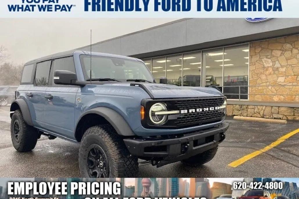 2023 Ford Bronco Wildtrak photo 1