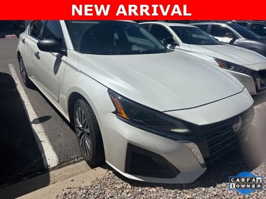 2024 Nissan Altima 2.5 SV photo 1