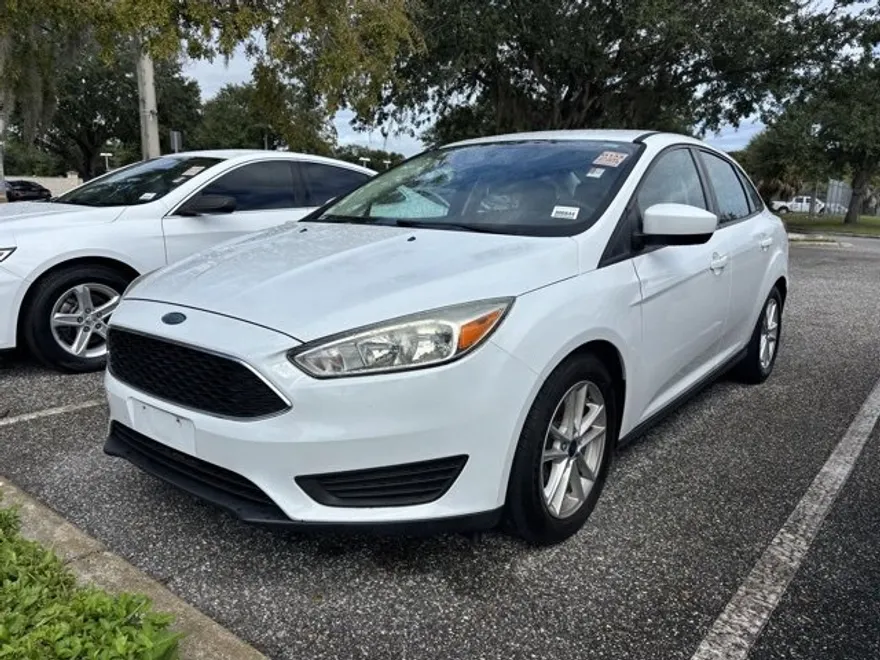 2018 Ford Focus SE photo 1