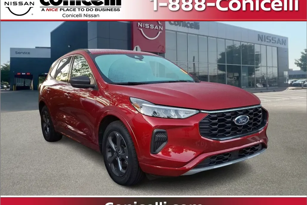2024 Ford Escape ST-Line photo 1
