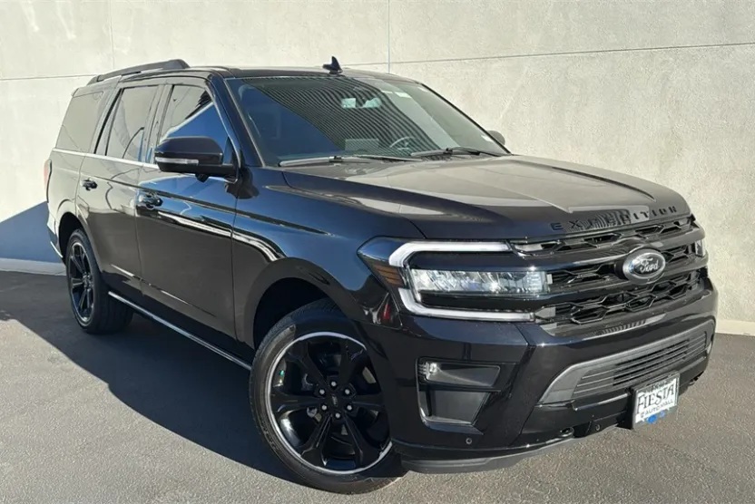 2024 Ford Expedition Limited photo 1