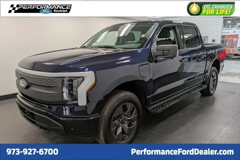 2024 Ford F-150 Lightning photo 1