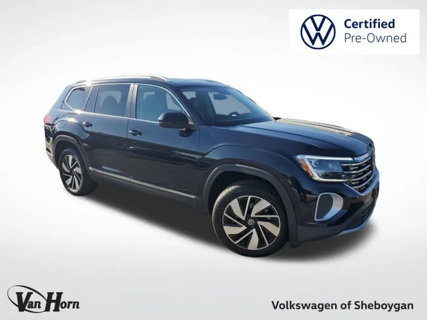 2024 Volkswagen Atlas SEL photo 1