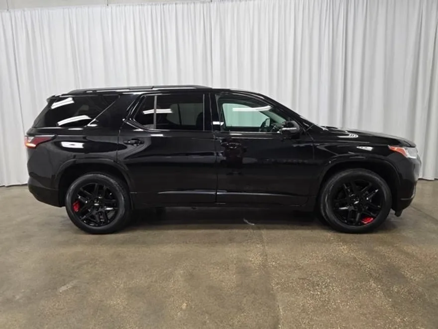 2020 Chevrolet Traverse Premier photo 1
