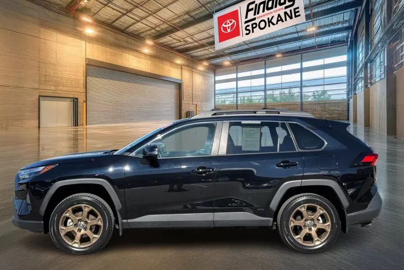 2024 Toyota RAV4 Hybrid photo 1