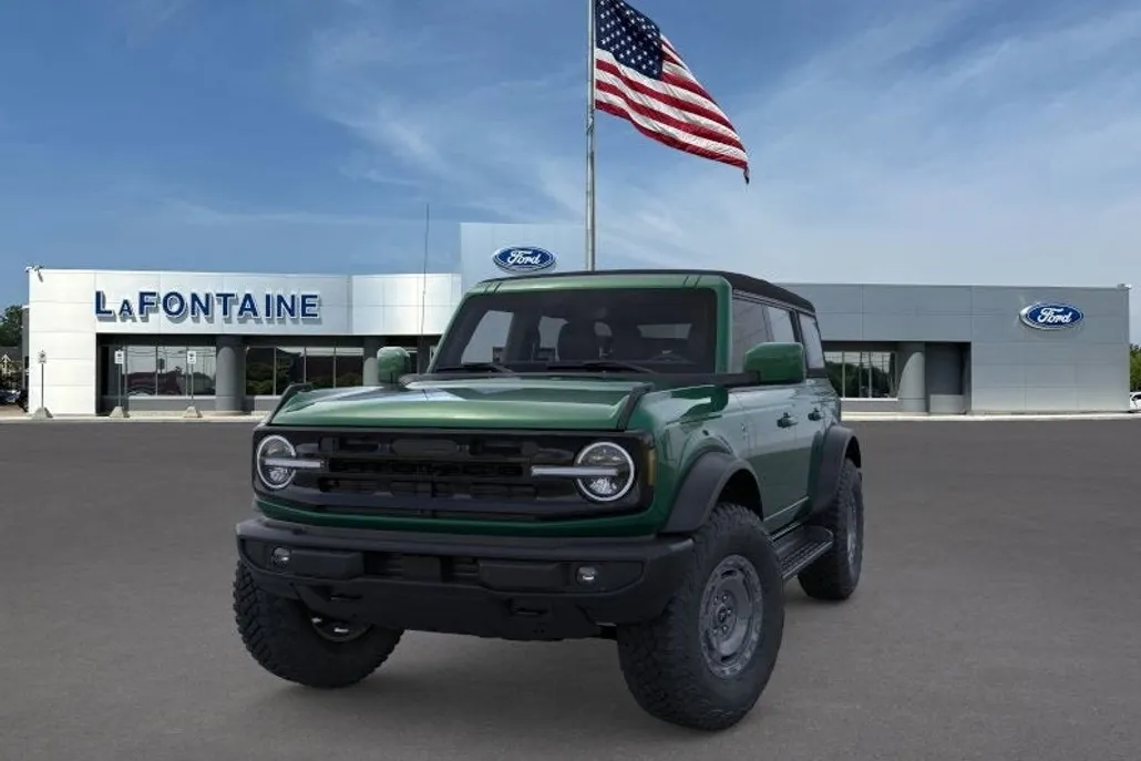 2025 Ford Bronco Outer Banks photo 1