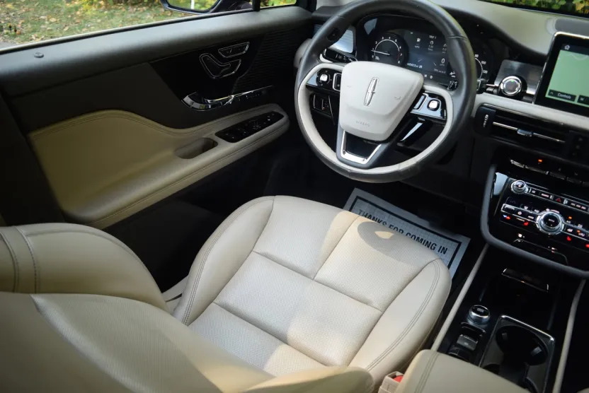 2020 Lincoln Corsair Standard photo 1