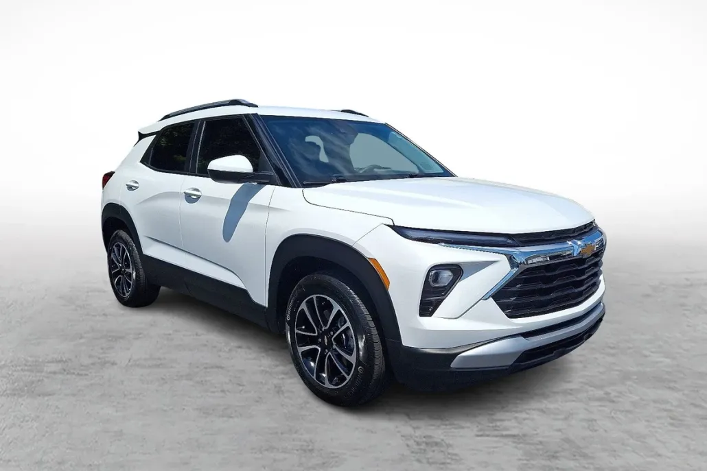 2024 Chevrolet Trailblazer LT photo 1