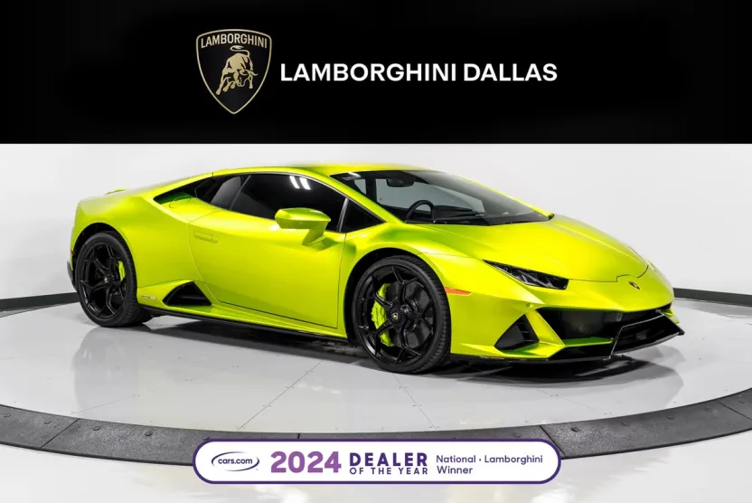2023 Lamborghini Huracan Evo Coupe photo 1