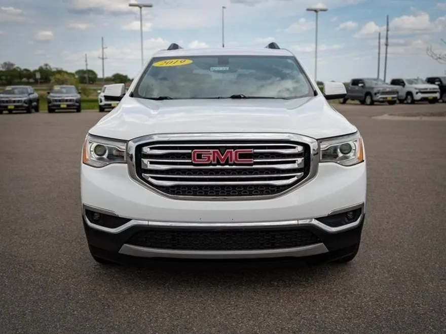 2019 Gmc Acadia SLT photo 1