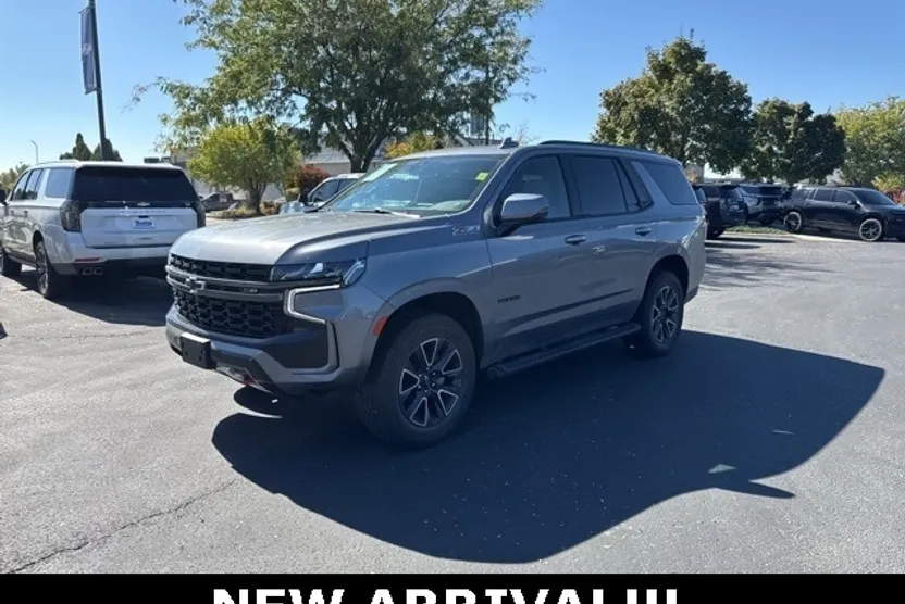 2021 Chevrolet Tahoe Z71 photo 1