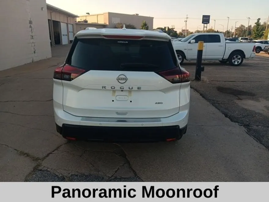 2026 Nissan Rogue SV photo 1