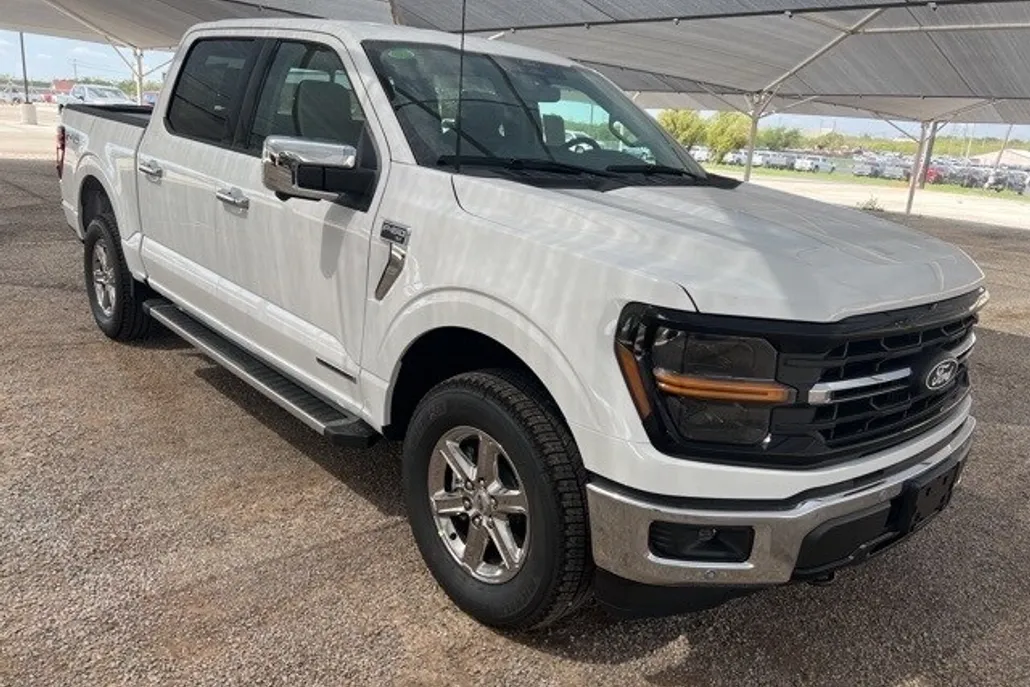 2024 Ford F-150 XLT photo 1