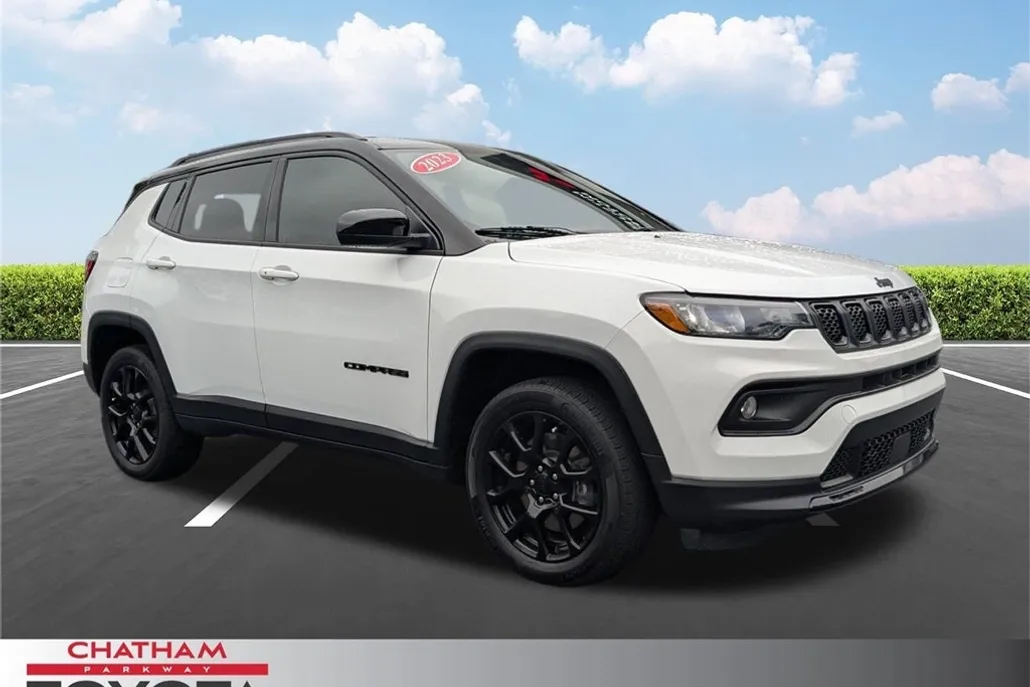 2023 Jeep Compass North Edition Latitude photo 1