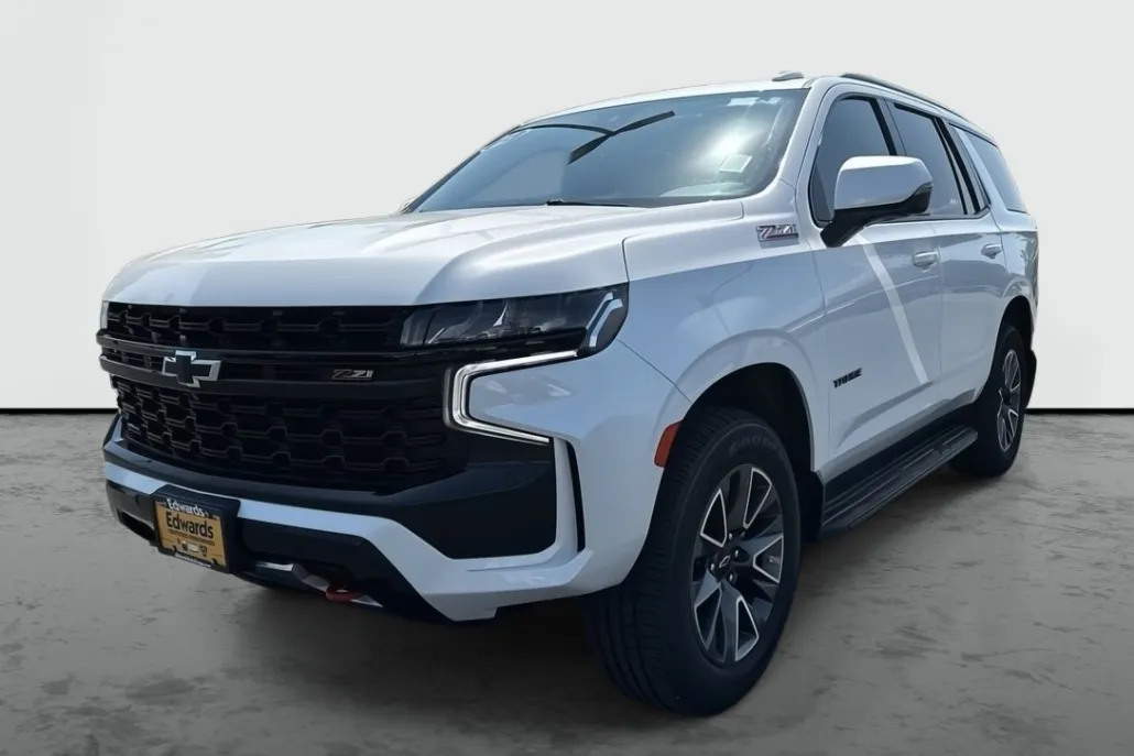 2023 Chevrolet Tahoe Z71 photo 1
