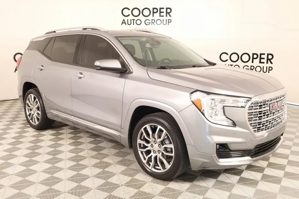 2023 Gmc Terrain Denali photo 1