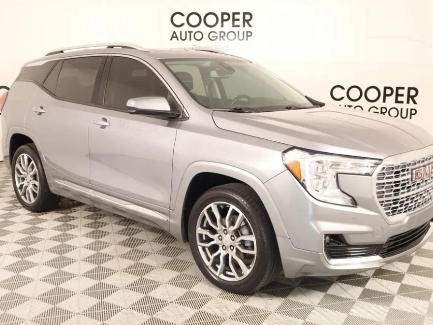 2023 Gmc Terrain Denali photo 1