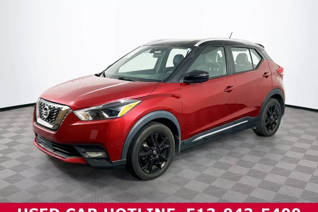 2020 Nissan Kicks SR photo 1