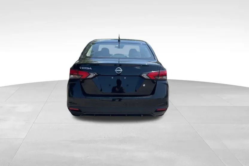 2025 Nissan Versa S photo 1