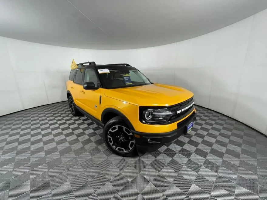2023 Ford Bronco Sport Outer Banks photo 1