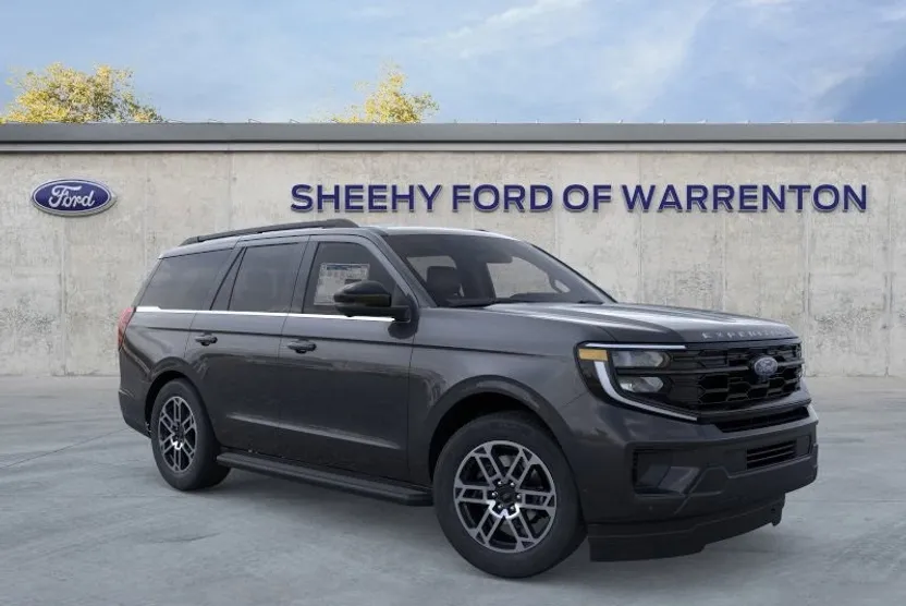 2025 Ford Expedition photo 1