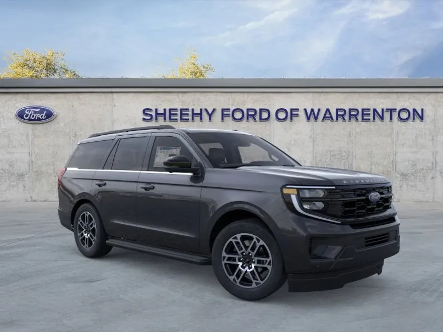2025 Ford Expedition photo 1