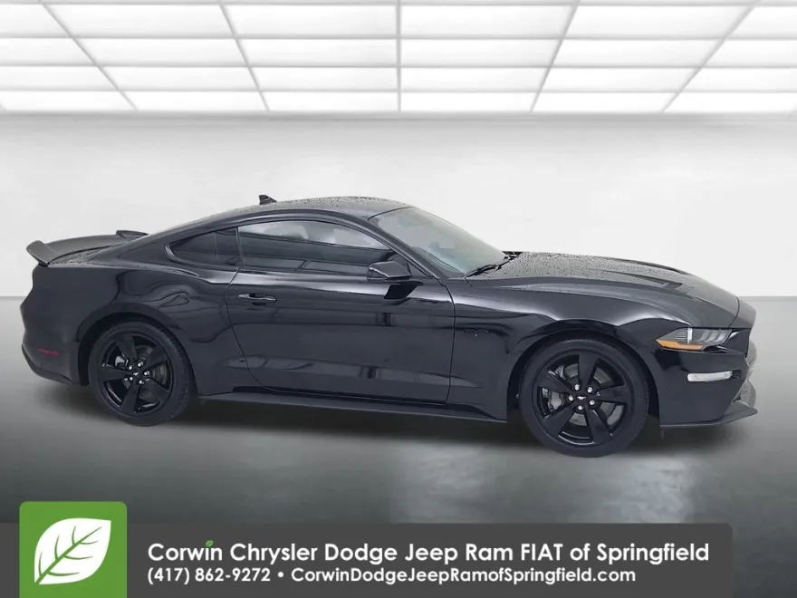 2023 Ford Mustang GT Premium photo 1