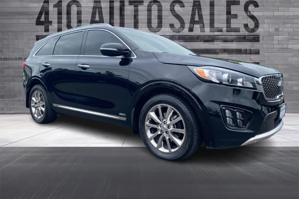 2017 Kia Sorento SX Limited V6 photo 1