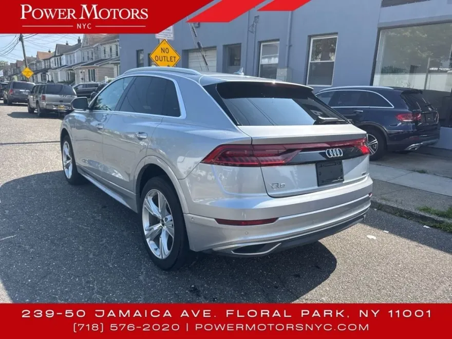 2022 Audi Q8 55 Premium Plus photo 1