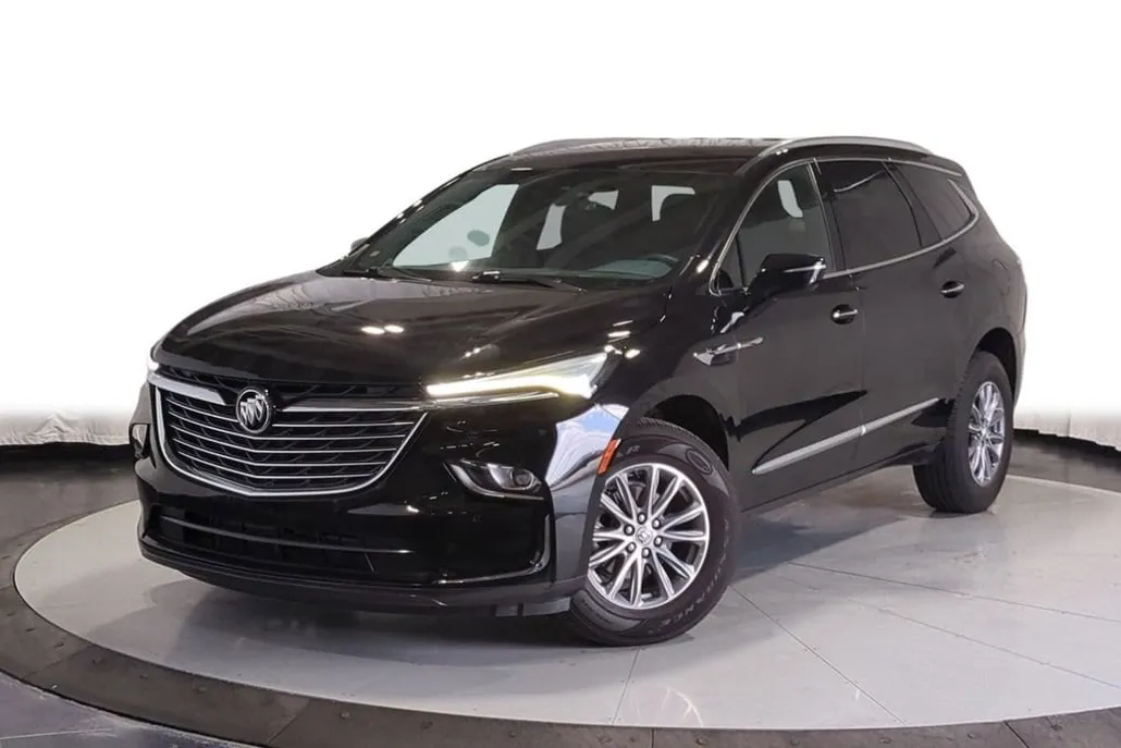 2023 Buick Enclave Essence photo 1