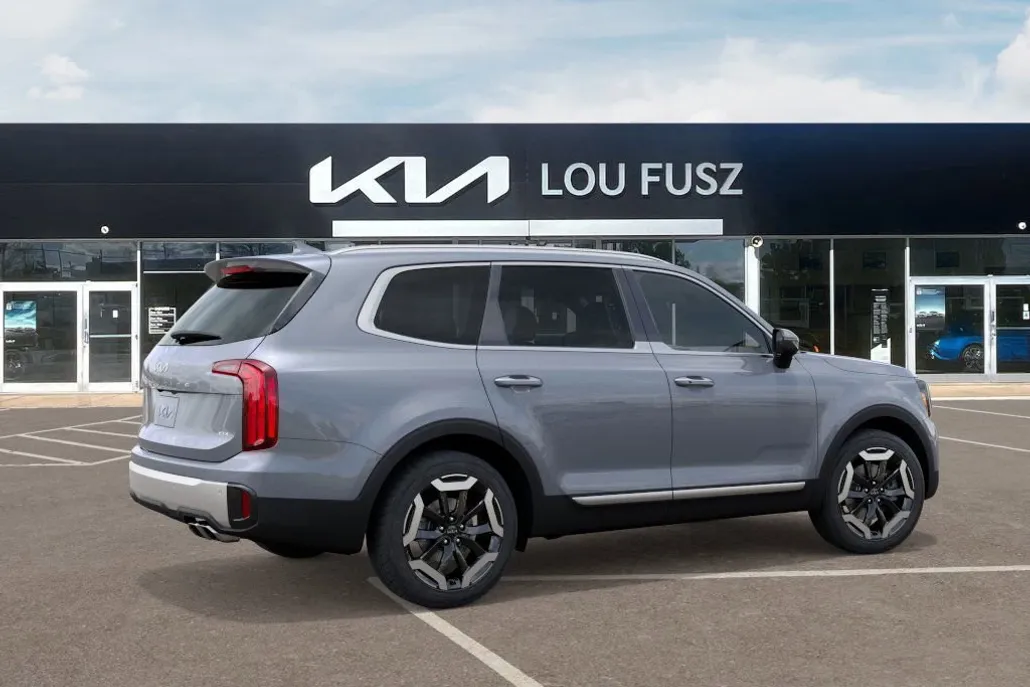 2025 Kia Telluride S photo 1
