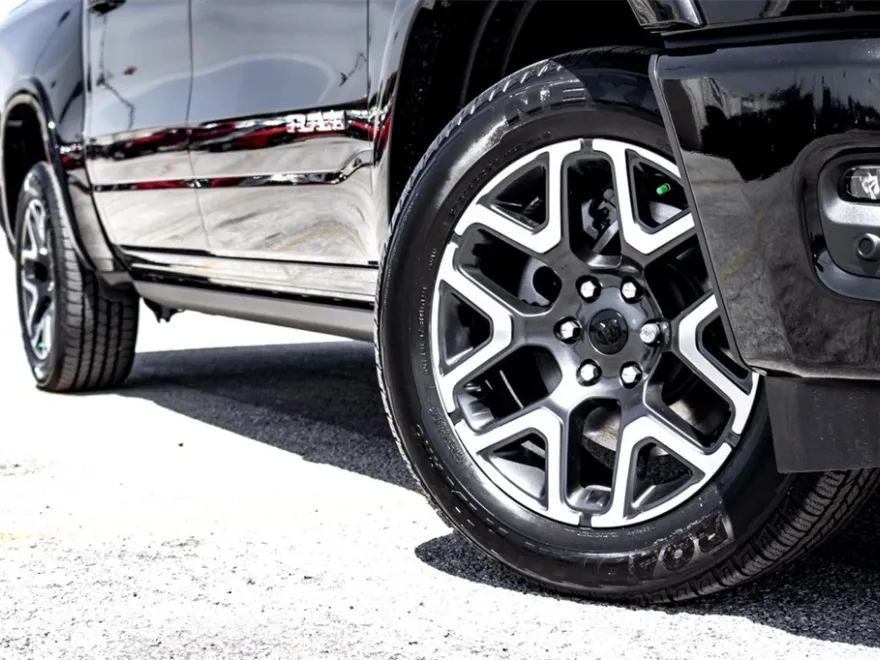 2025 Ram 1500 Laramie photo 1