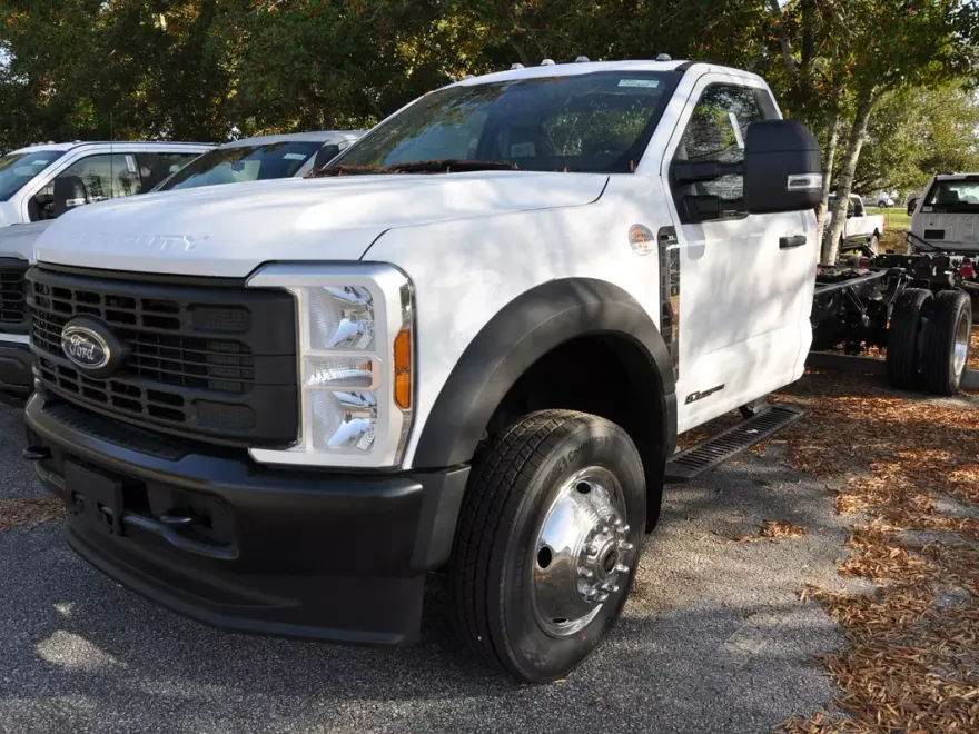 2024 Ford F-450 XL photo 1